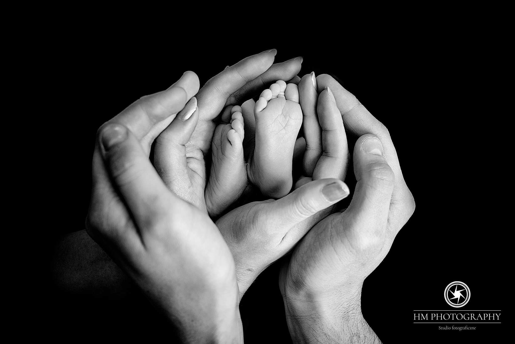 Sesje Noworodkowe: Magia Pierwszych Dni